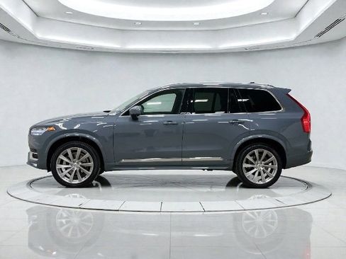 Used 2023 Volvo XC90 B6 Plus image 37