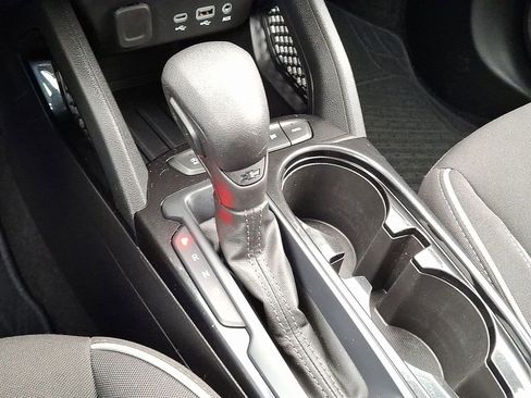 Used 2023 Chevrolet TrailBlazer LT w/ Convenience Package image 17