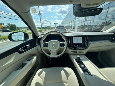Used 2024 Volvo XC60 B5 Core w/ Climate Package AWD/4WD image 21