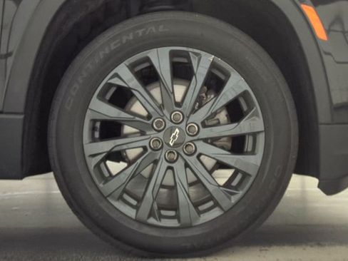 Used 2023 Chevrolet Traverse RS AWD/4WD image 13