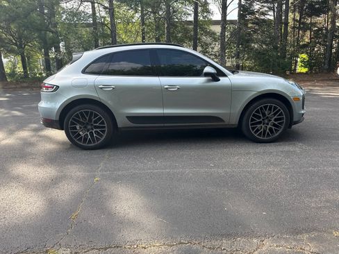 Used 2019 Porsche Macan AWD/4WD image 5
