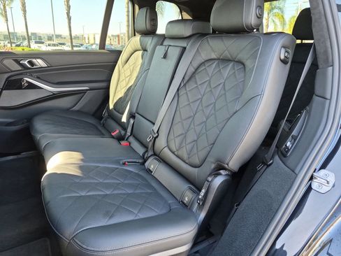 Used 2023 BMW X7 M60i w/ Climate Comfort Package AWD/4WD image 30