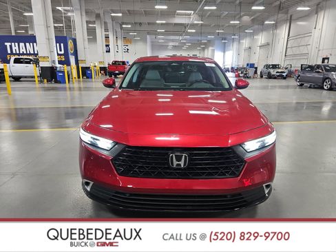 Used 2023 Honda Accord Touring image 2