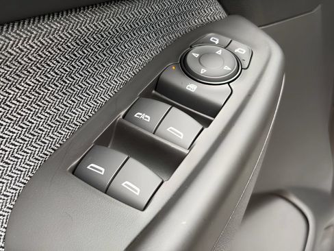 New 2026 Chevrolet TrailBlazer LT w/ Midnight Edition FWD image 13