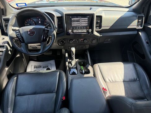 Used 2022 Nissan Frontier PRO-4X w/ Pro-4X Premium Package image 11