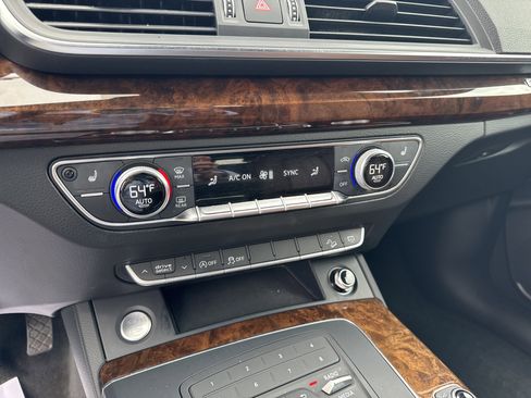 Used 2018 Audi Q5 2.0T Premium image 17