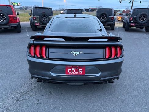 Used 2020 Ford Mustang Coupe image 8