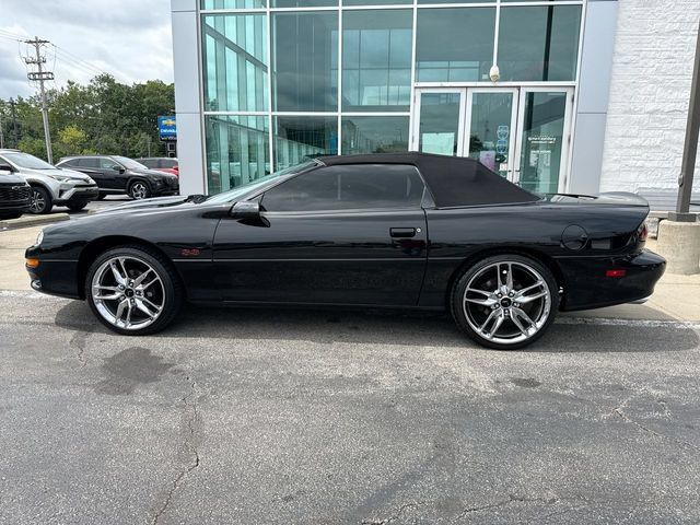 Used 2001 Chevrolet Camaro Z28 w/ SS Performance/Appearance Pkg RWD image 11