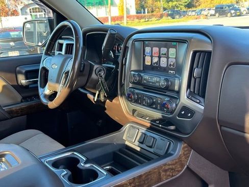 Used 2018 Chevrolet Silverado 1500 LT w/ All Star Edition image 23