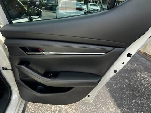 Used 2019 MAZDA MAZDA3 Hatchback w/ Premium Package FWD image 25