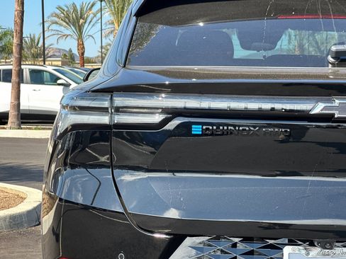 New 2025 Chevrolet Equinox EV RS image 26