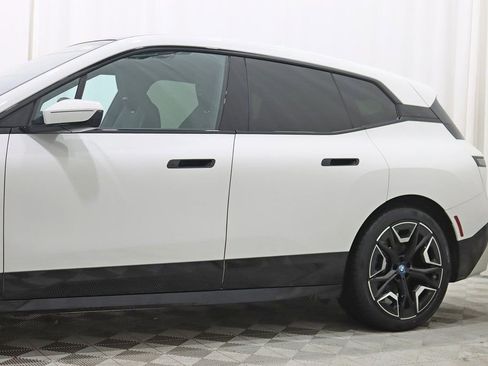 Used 2023 BMW iX xDrive50 w/ Premium Package image 4