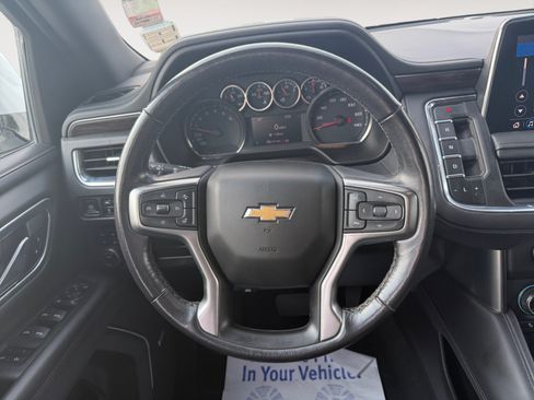 Used 2021 Chevrolet Suburban LT w/ Luxury Package AWD/4WD image 12