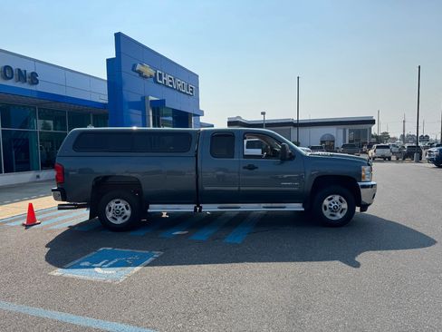 Used 2012 Chevrolet Silverado 2500 LT w/ Interior Plus Package image 8