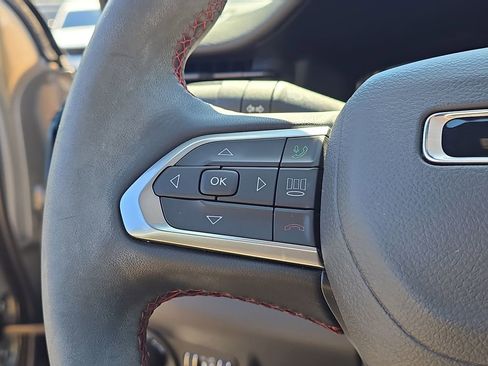 Certified 2025 Jeep Compass Trailhawk w/ Trailhawk Elite Group AWD/4WD image 27