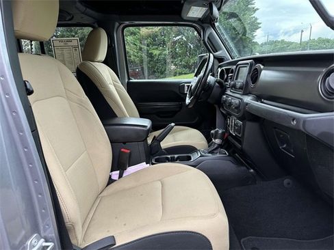 Used 2020 Jeep Gladiator Sport w/ Quick Order Package 24S image 29