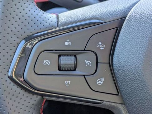 New 2026 Chevrolet Trax RS w/ Sunroof Package FWD image 15