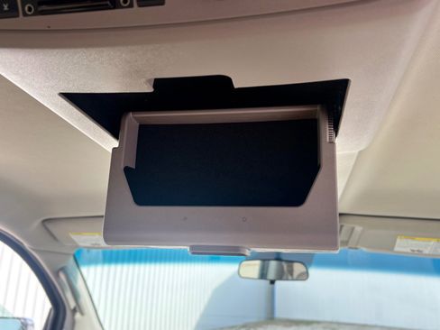 Used 2011 Nissan Armada SV image 39