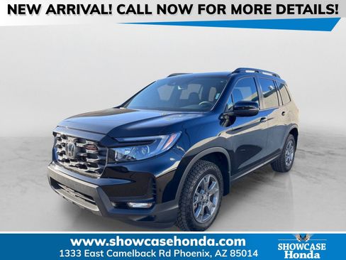 Used 2025 Honda Passport TrailSport image 1