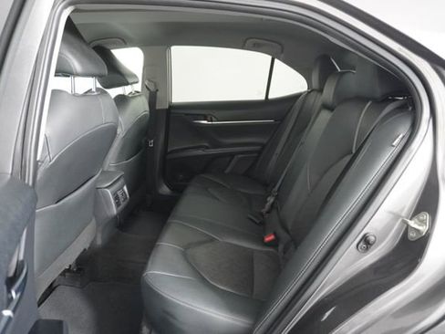 Used 2020 Toyota Camry XSE image 29