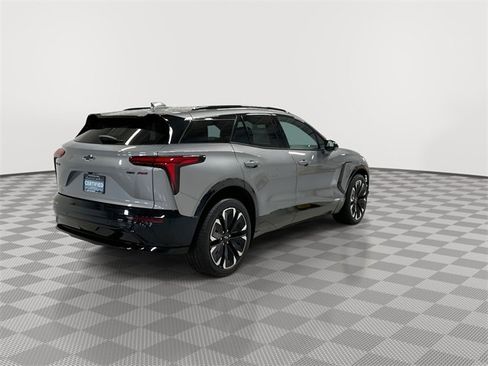 Certified 2025 Chevrolet Blazer EV RS image 11