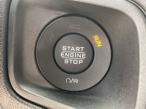 New 2025 Jeep Gladiator Willys image 21