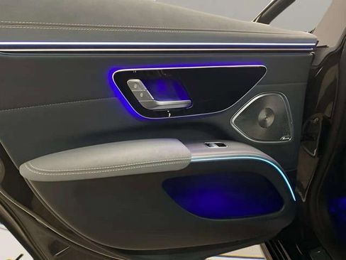 Used 2023 Mercedes-Benz EQS 580 580 4MATIC image 87