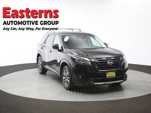 Used 2023 Nissan Pathfinder SL w/ Lighting Package (N92) AWD/4WD image 51