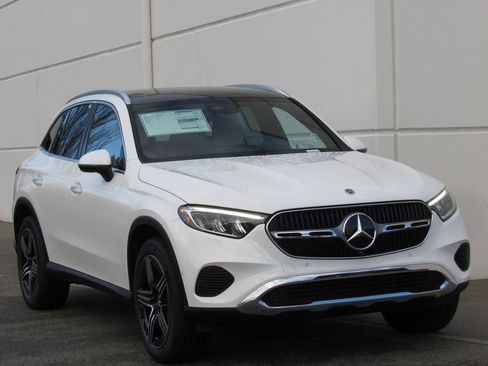 New 2026 Mercedes-Benz GLC 300 4MATIC image 2