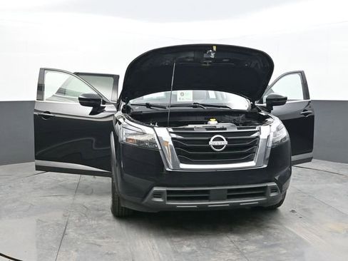 Used 2025 Nissan Pathfinder SV image 62