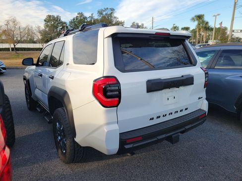 Used 2025 Toyota 4Runner SR5 image 23