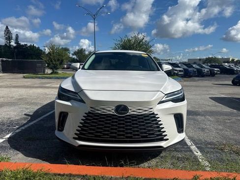 Used 2023 Lexus RX 350 FWD image 2