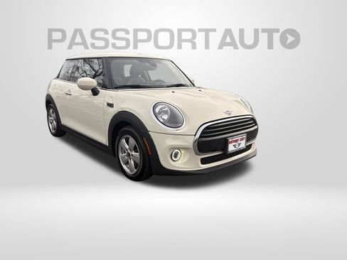 Used 2020 MINI Cooper 2-Door Hardtop image 3