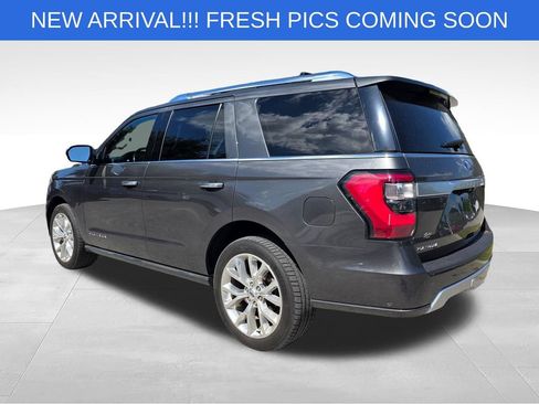 Used 2019 Ford Expedition Platinum RWD image 5
