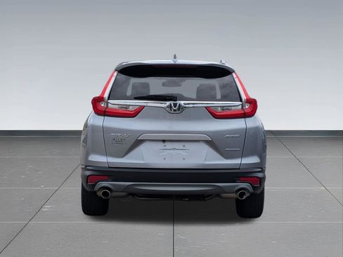 Used 2018 Honda CR-V Touring image 4