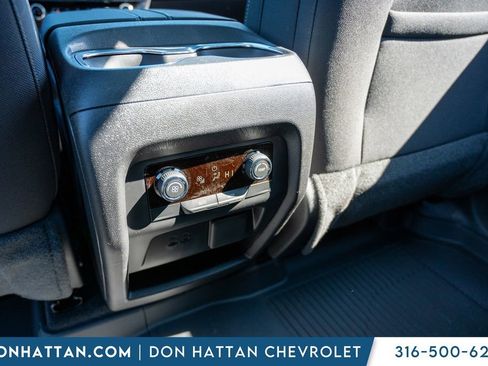 New 2026 Chevrolet Traverse LT w/ Sun and Wheel Package image 24
