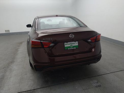 Used 2024 Nissan Altima 2.5 SV image 7