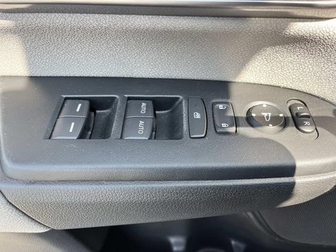 Used 2018 Honda CR-V EX image 28
