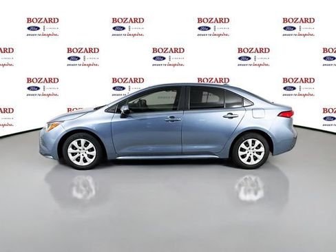 Used 2022 Toyota Corolla LE FWD image 5