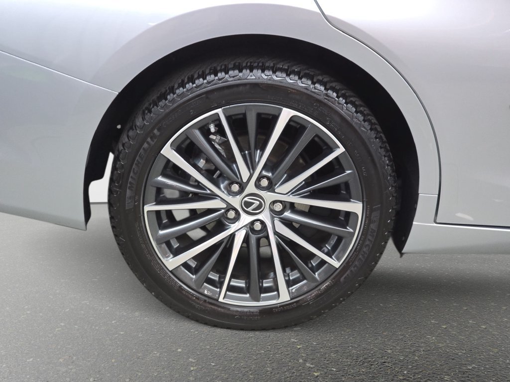 Certified 2023 Lexus ES 250 w/ Premium Package AWD/4WD image 33