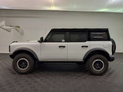 Used 2021 Ford Bronco Badlands w/ Sasquatch Package AWD/4WD image 2