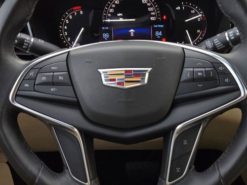 Used 2017 Cadillac XT5 FWD w/ LPO, Wheel Lock Package image 14