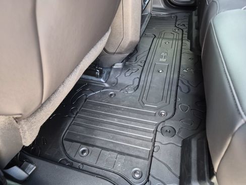 Used 2026 GMC Hummer EV 3X AWD/4WD image 36