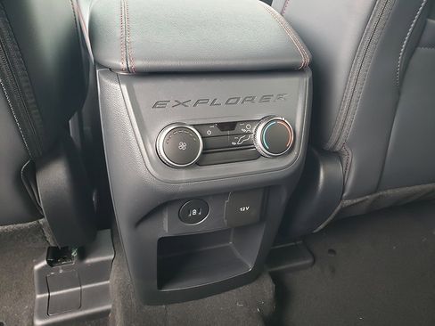 New 2026 Ford Explorer ST-Line w/ ST-Line Street Pack image 15