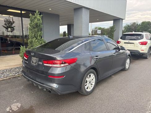 Used 2019 Kia Optima LX FWD image 4