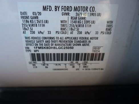 Used 2020 Ford Explorer XLT w/ Comfort Package AWD/4WD image 4