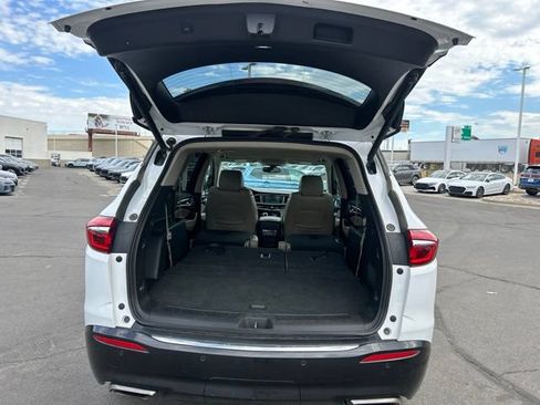 Used 2019 Buick Enclave Essence FWD image 15
