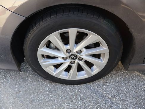 Used 2023 Toyota Camry LE image 4