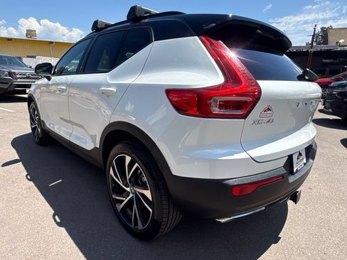 Used 2019 Volvo XC40 T5 R-Design AWD/4WD image 5