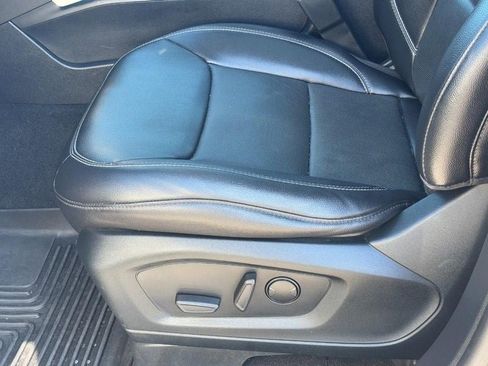 Used 2021 Ford Explorer Limited w/ Equipment Group 301A image 27